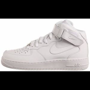 Mid top Air Force Ones Never worn